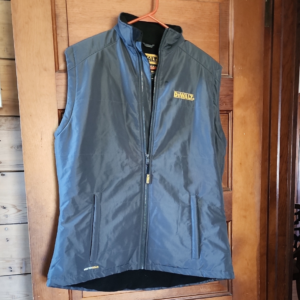 DeWalt Gray Sleeveless Vest